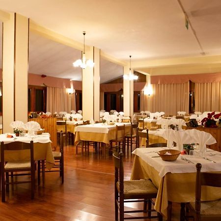 Apulia Hotel Gran Sasso Prati di Tivo Bagian luar foto