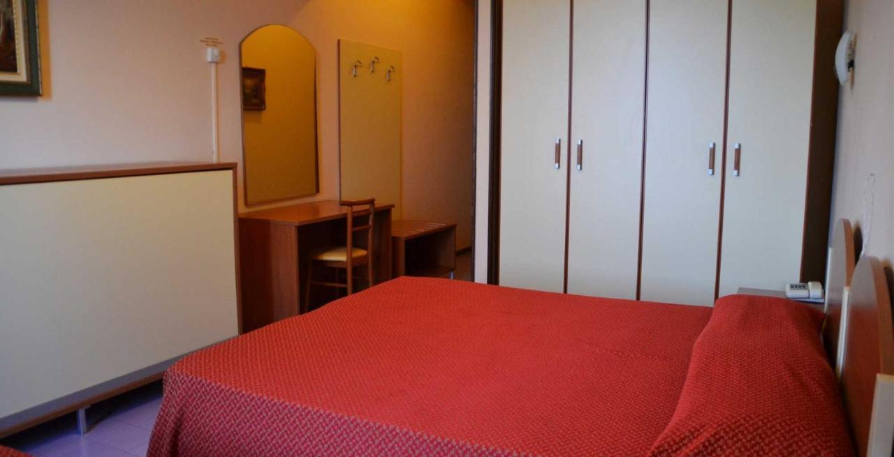 Apulia Hotel Gran Sasso Prati di Tivo Bagian luar foto