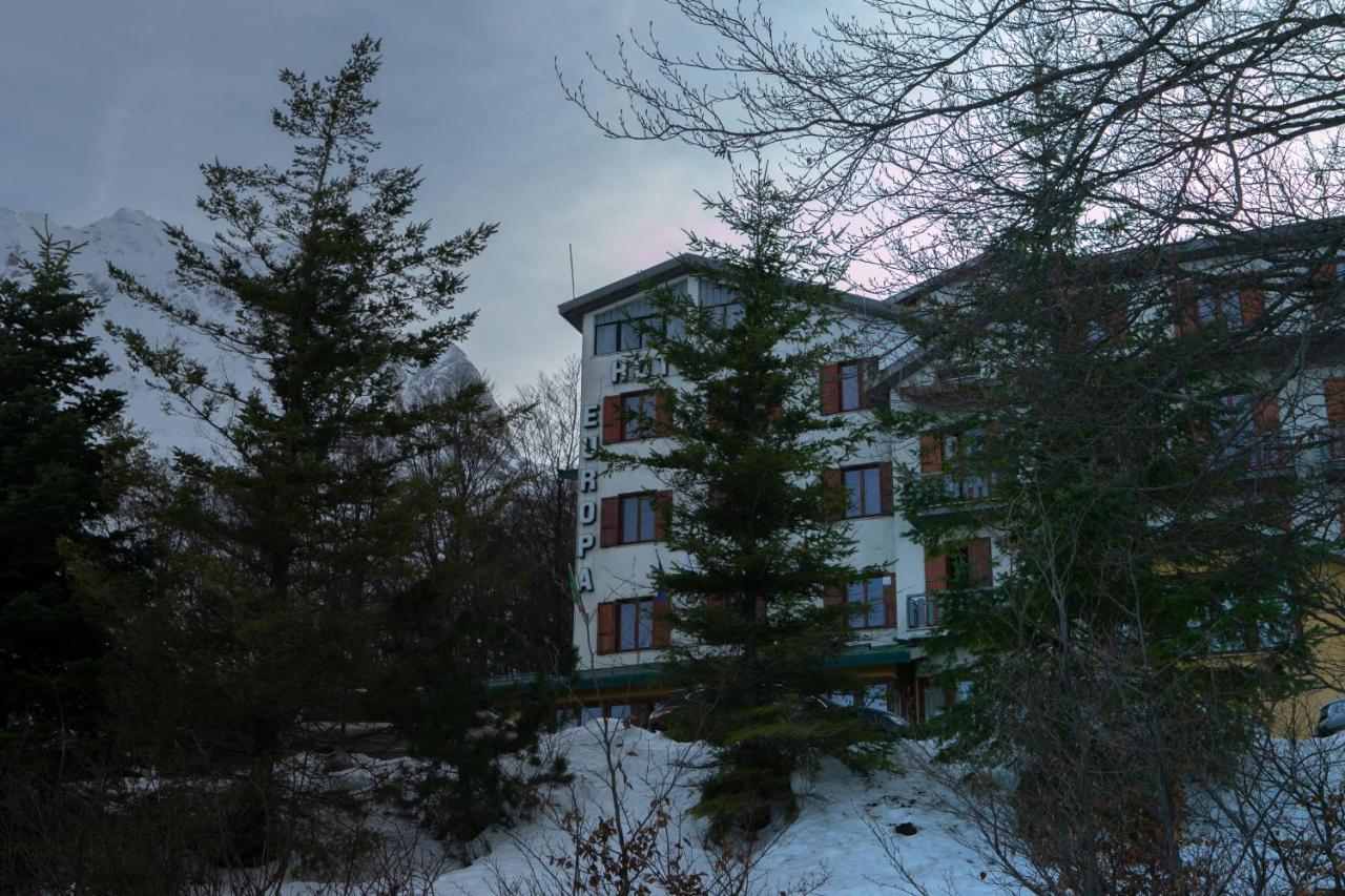 Apulia Hotel Gran Sasso Prati di Tivo Bagian luar foto
